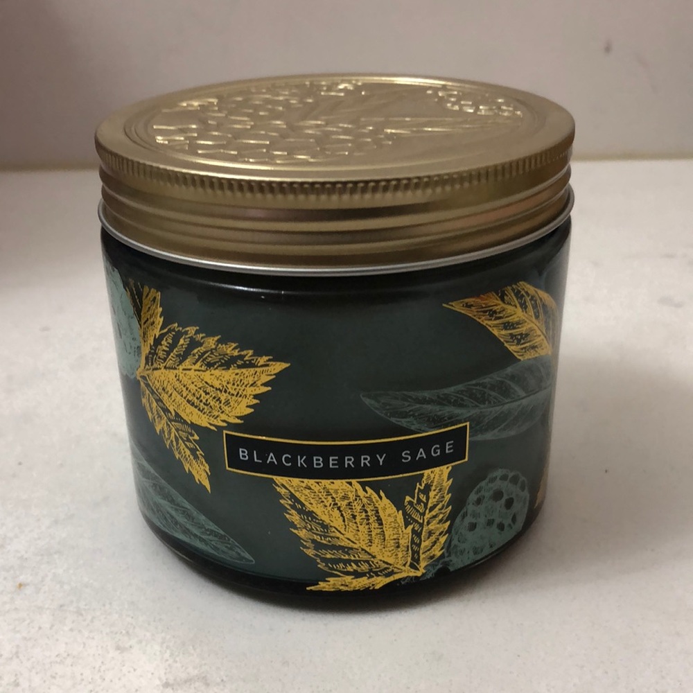Scented candle